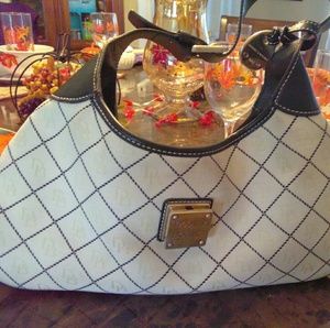 Dooney & Bourke hobo bag